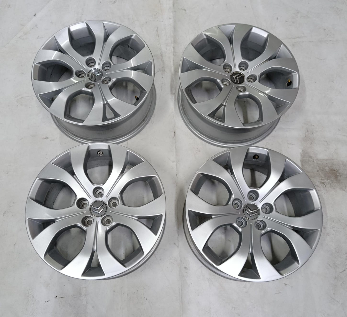 💥JUEGO DE LLANTAS DE SEGUNDA MANO DE CITROEN DE 17 PULGADAS TORNILLERIA 5X108mm - Imagen 10