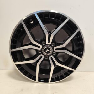 JUEGO DE LLANTAS PARA MERCEDES AMG EQA 250 MATIC DE 19 PULGADAS