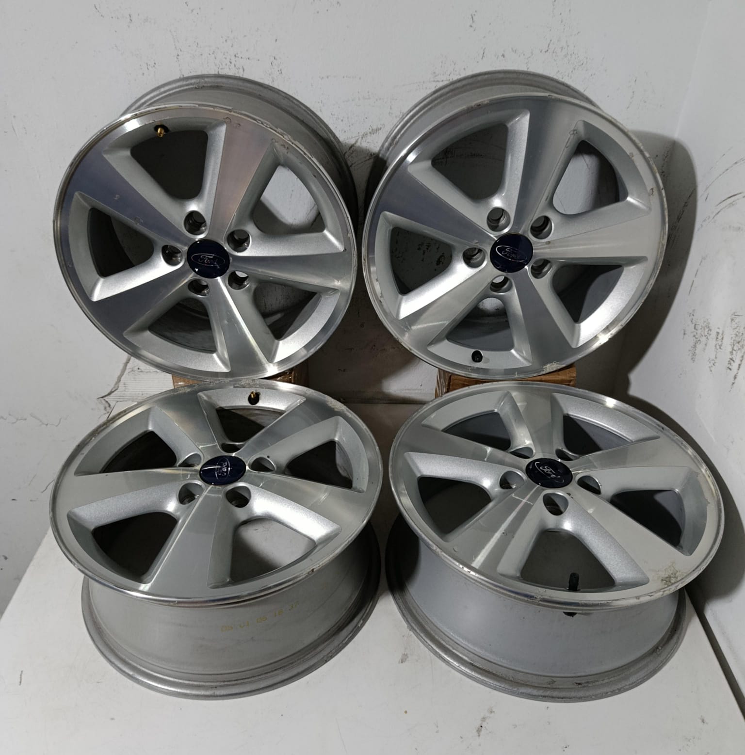 💥JUEGO DE LLANTAS ORIGINALES DE SEGUNDA MANO PARA FORD FOCUS FORD TRANSIT CONNECT DE 16 PULGADAS TORNILLERÍA 5x108mm - Imagen 11