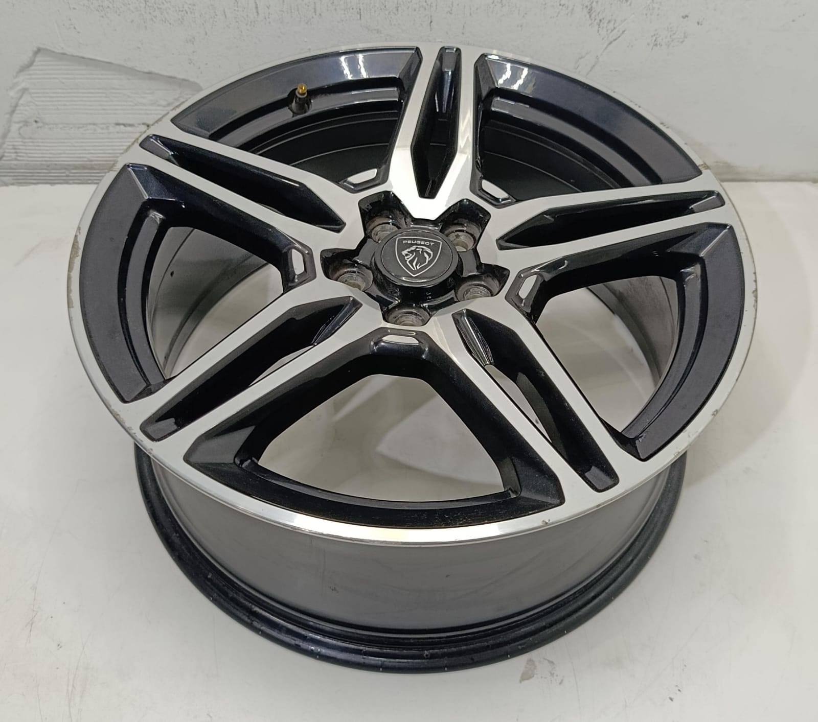 JUEGO DE LLANTA DE 19 PULGADAS PARA PEUGEOT TRAVELLER DE 19 PULGADAS - Imagen 6