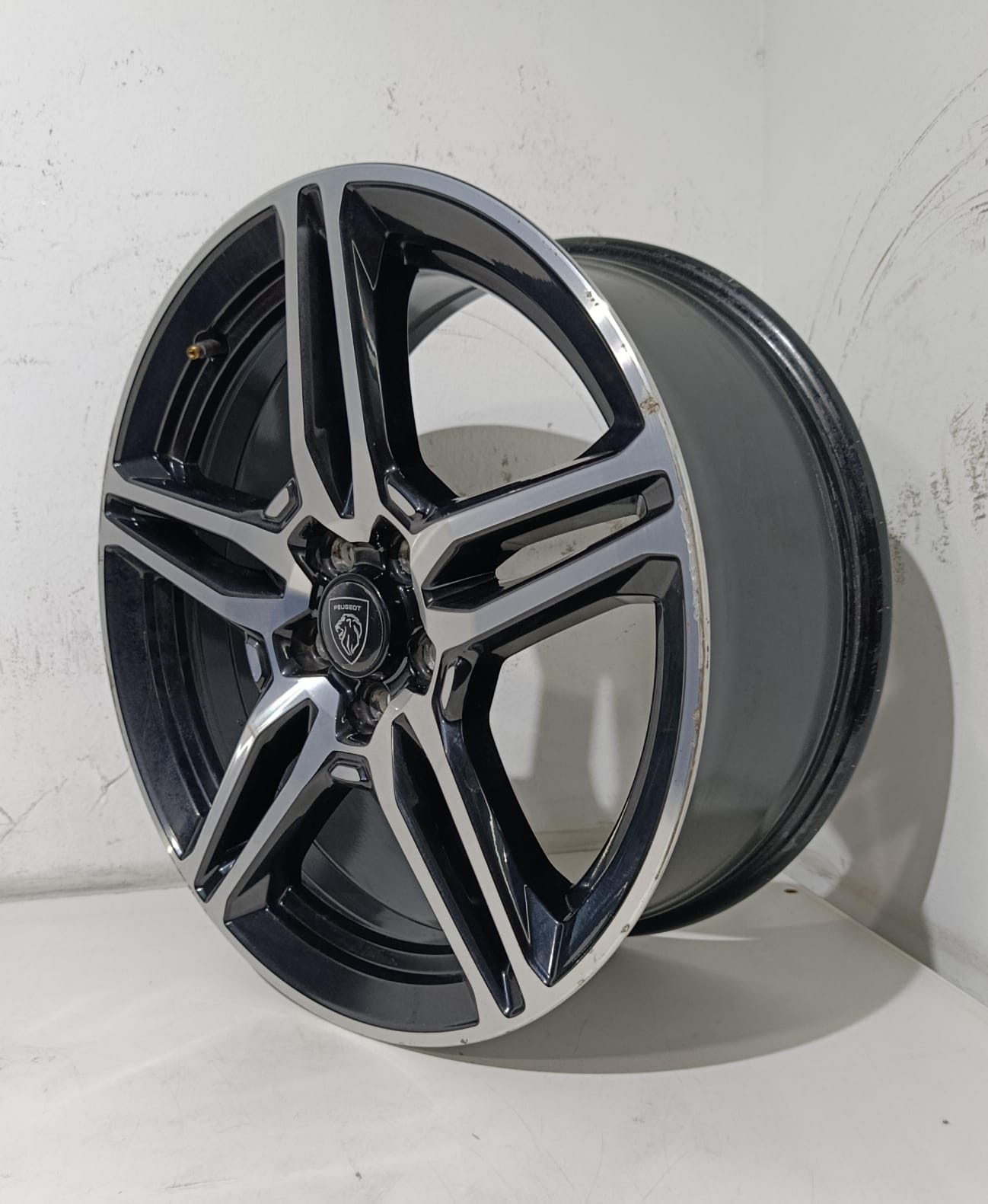 JUEGO DE LLANTA DE 19 PULGADAS PARA PEUGEOT TRAVELLER DE 19 PULGADAS - Imagen 7