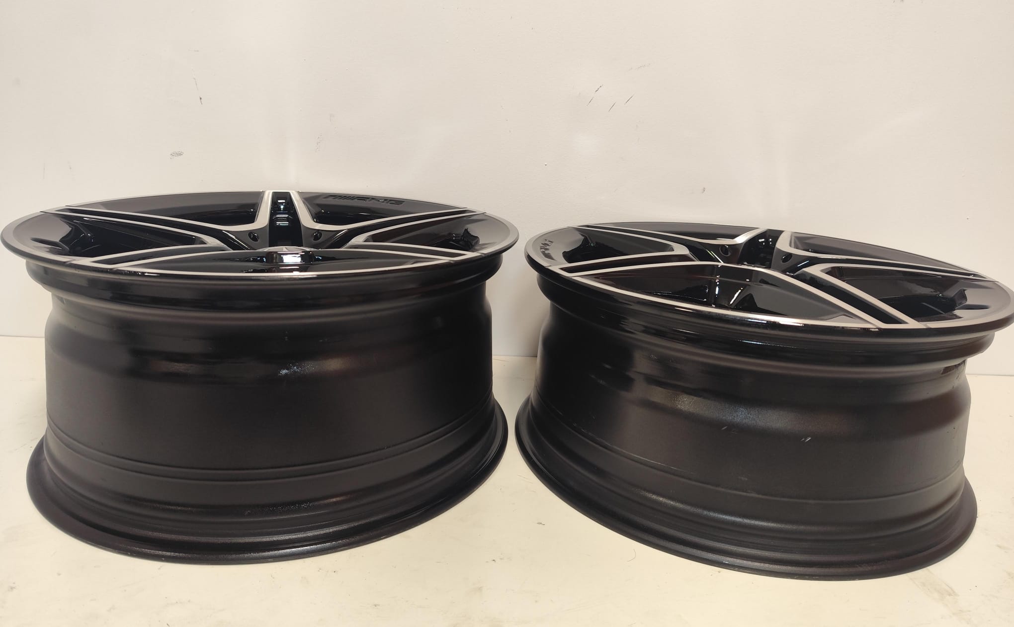 JUEGO DE LLANTAS DE MERCEDES AMG DE 19 PULGADAS - Imagen 13