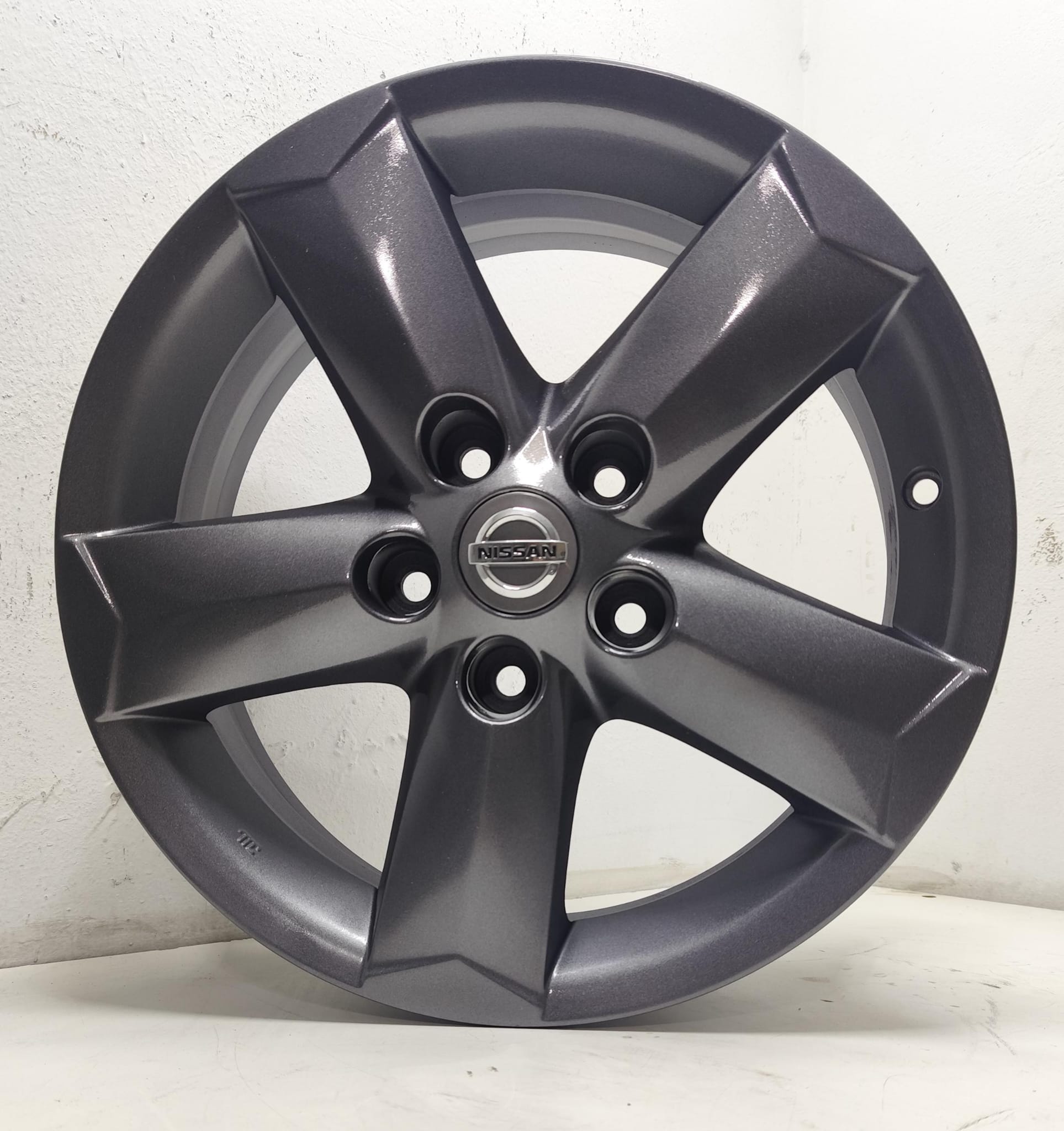 JUEGO DE LLANTAS ORIGINALES DE NISSASN DE 16 PULGADAS - Imagen 3