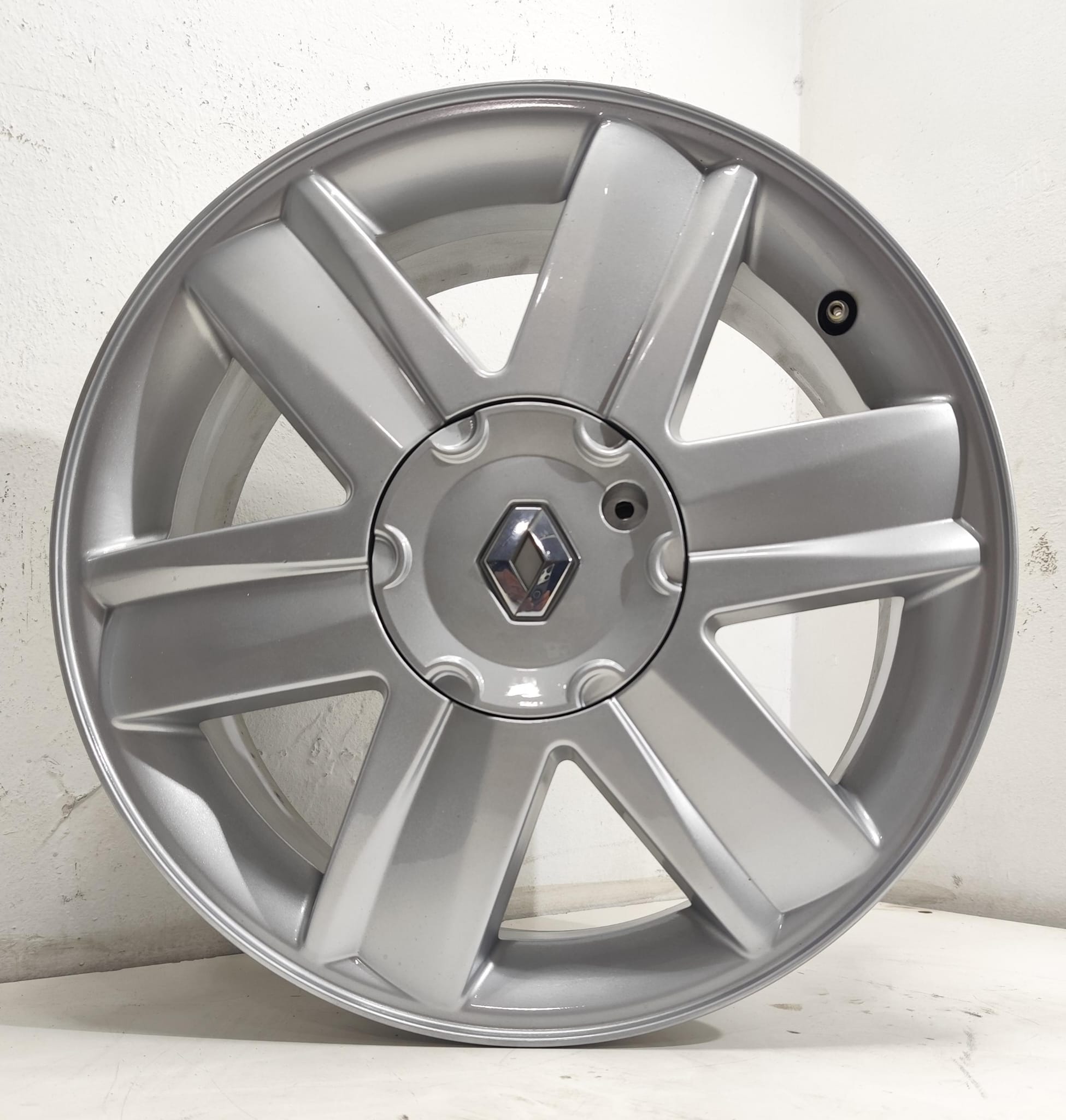 JUEGO DE LLANTAS DE RENAULT CLIO DE 16 PULGADAS 4X100 - Imagen 4