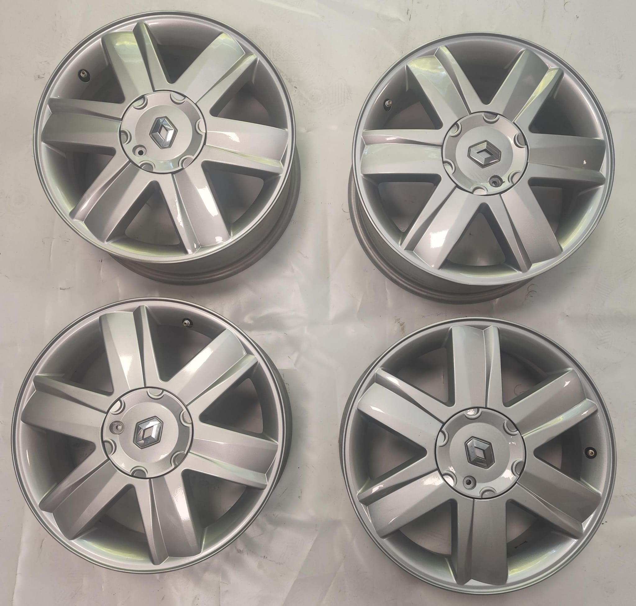 JUEGO DE LLANTAS DE RENAULT CLIO DE 16 PULGADAS 4X100 - Imagen 8